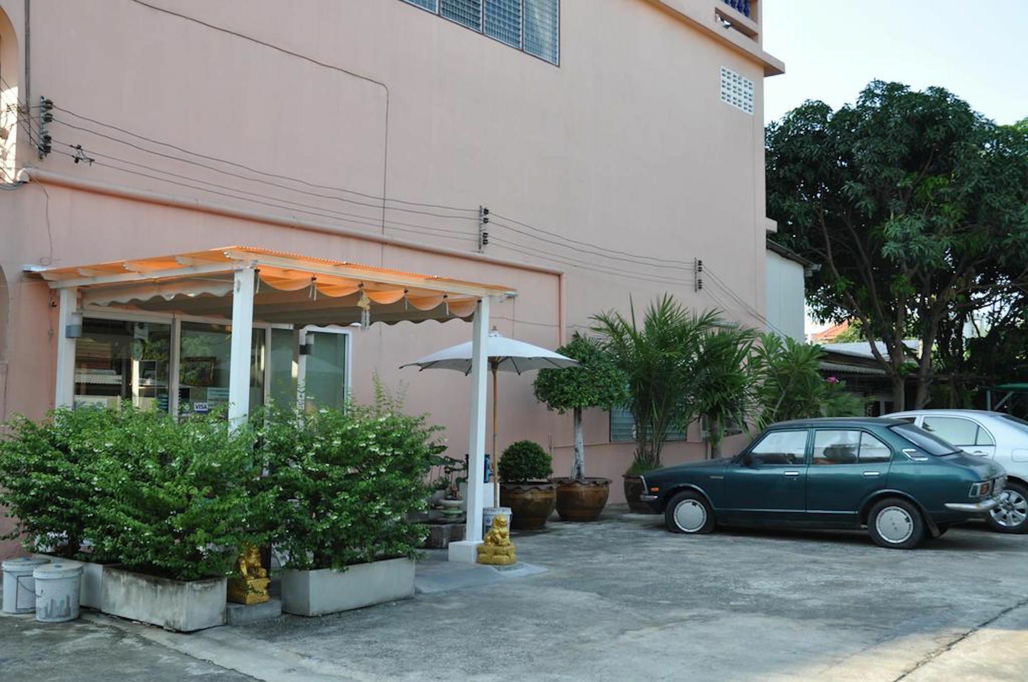 Vareevara Apartment Bangkok Exterior foto